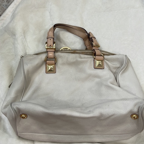 Michael Kors Large Leather Grayson Satchel Bag - Picture 2 of 3
